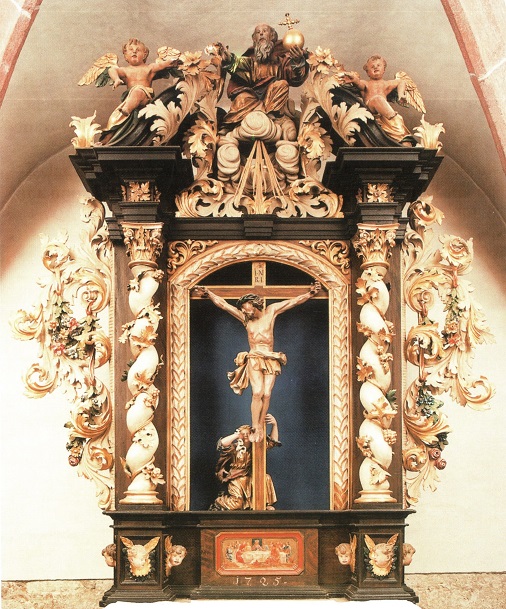 Der Altar im Chorraum